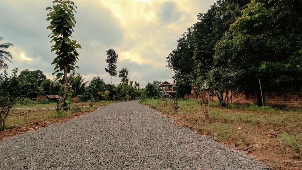 Homestay Dat Viet Cát Tiên Ngoại thất bức ảnh
