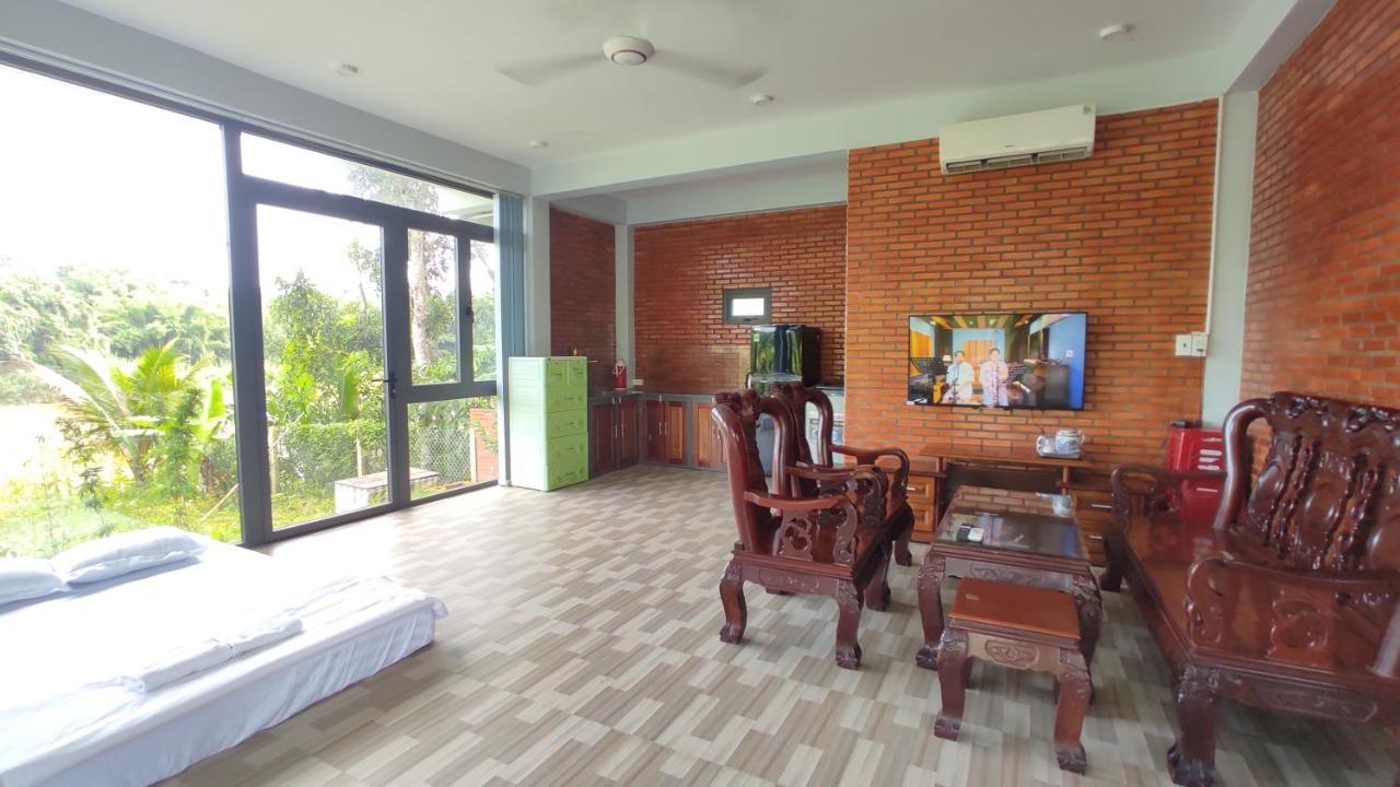 Homestay Dat Viet Cát Tiên Ngoại thất bức ảnh